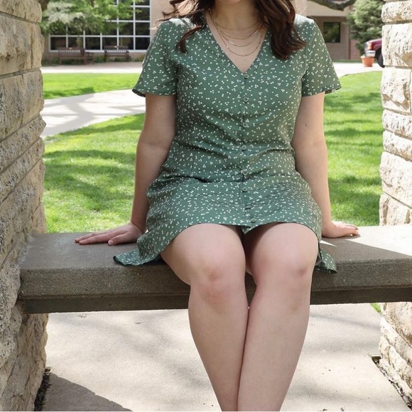 Missguided Dresses & Skirts - Patterned Missguided Dress